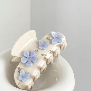 Emi Jay Cream Hair Claw with Light Blue Floral Accents